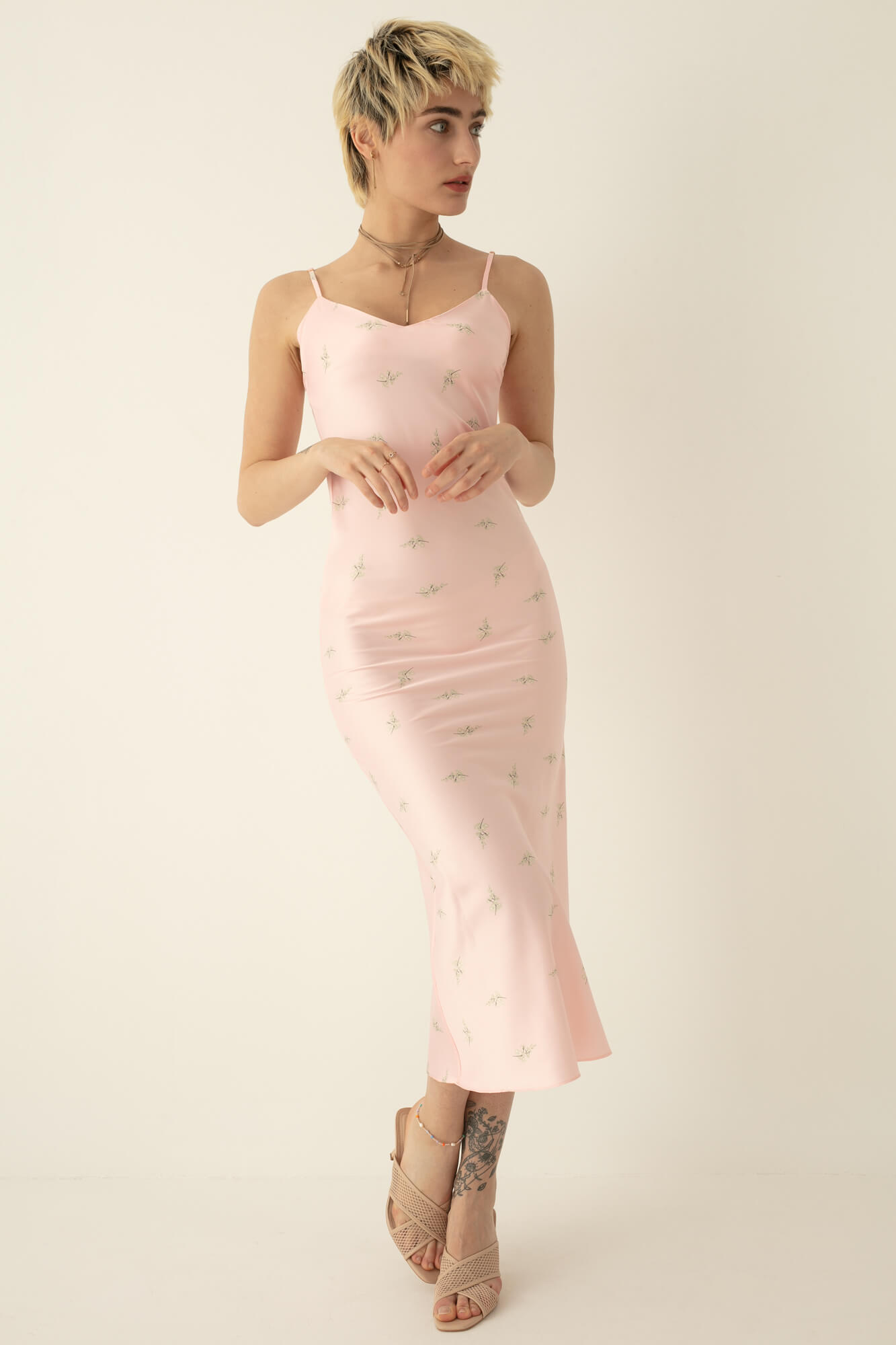 Feeling #16 Dress. Chapter One image featured