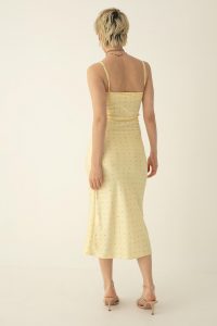 Feeling #16 Dress. Chapter One image 2