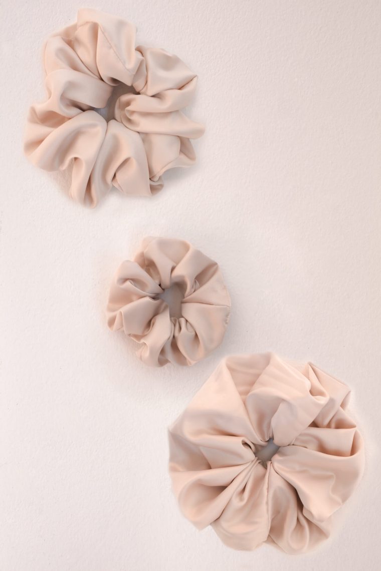 Шовкова резинка Oh Girl