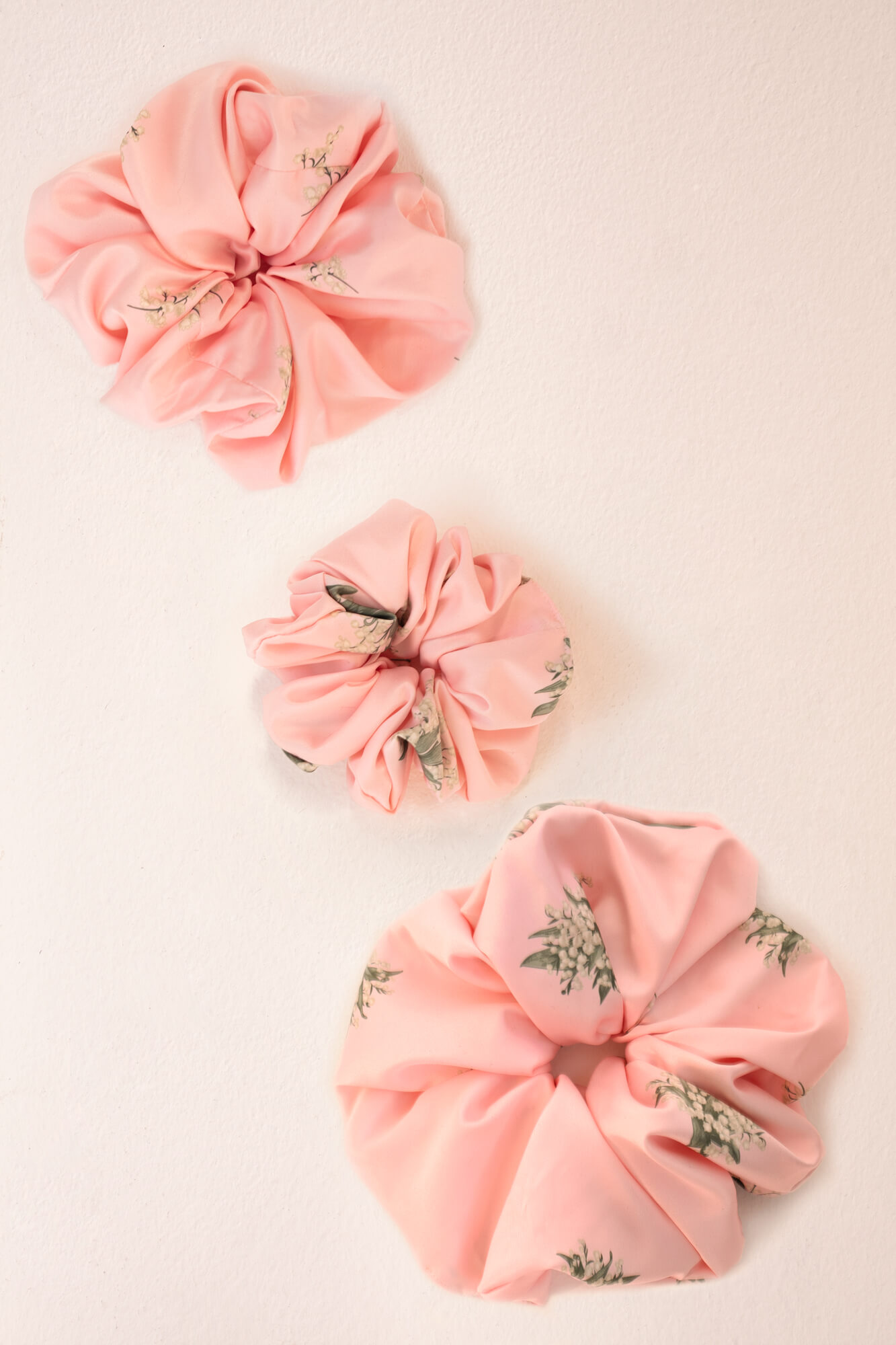 Silk Scrunchie Oh Girl image featured