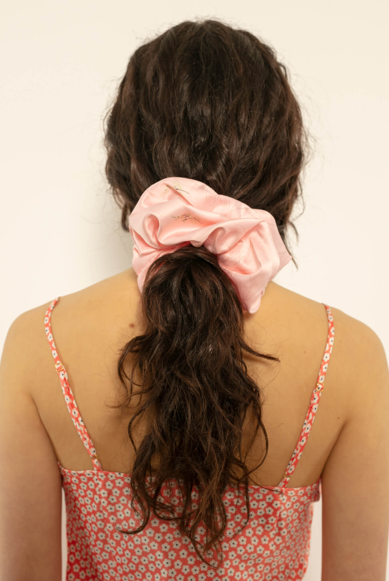 Silk Scrunchie Oh Girl image 1