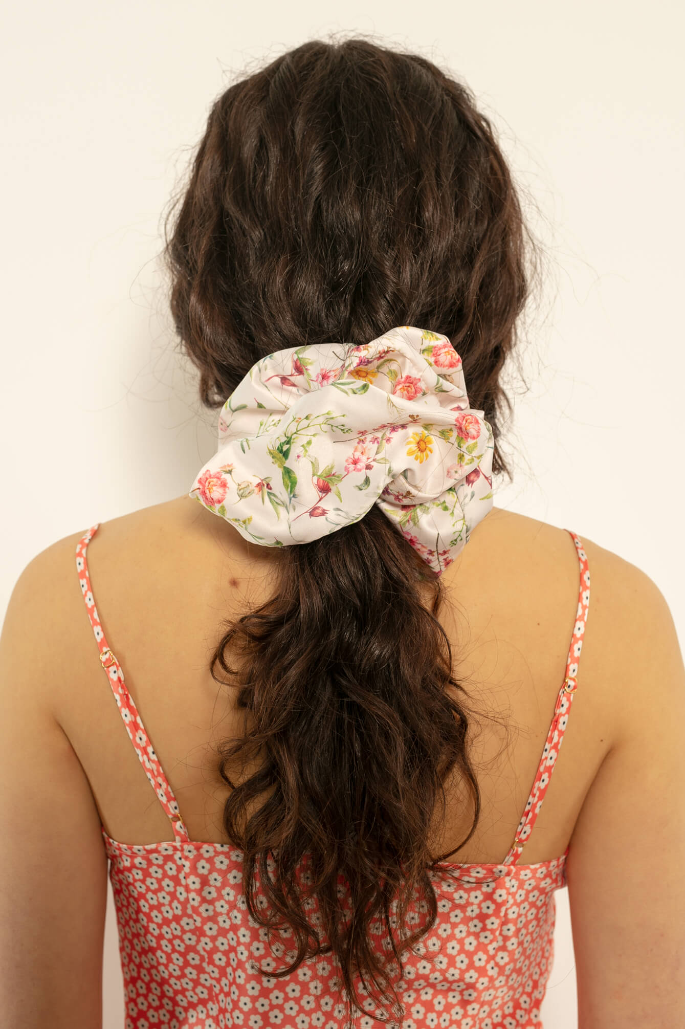 Silk Scrunchie Oh Girl image 1